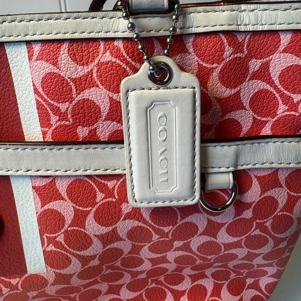Coach Chelsea Signature Heritage Striped Tote - Picture 5 of 12